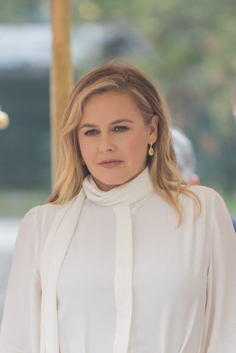 Alicia Silverstone